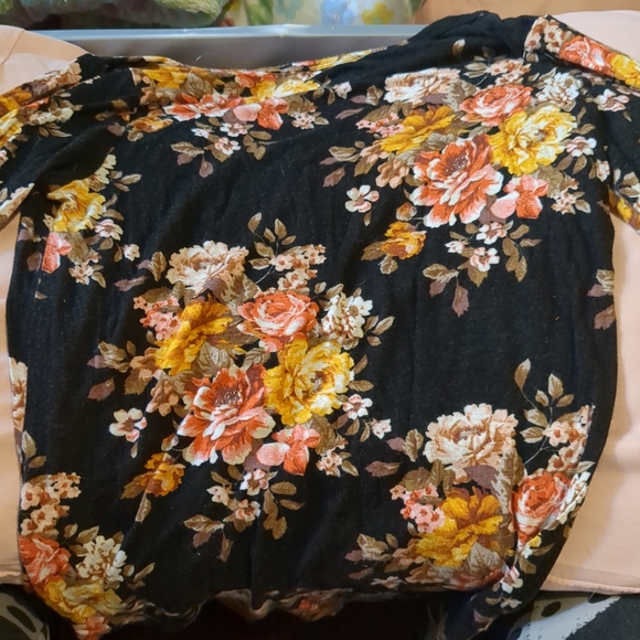 Small - Picture 2 of 2